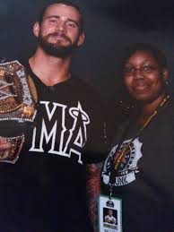 My Photo Op With Cm Punk An Awesome Moment D Punk My Photos Photo Op