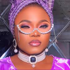 Since today, na hide and seek me and network dey play 📶 Village life  sweet, but this part no sweet at all 😞