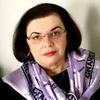 Daniela Farmer's Instagram, Twitter & Facebook