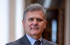 Bartolazzi, dove sei rombo senza tuono? L'amico Mario Guerrini giustamente  stigmatizza che la vecchia giunta regionale comanda ancora la sanità in  Sardegna. Ha ragione sull'analisi. Ma il problema non è di chi