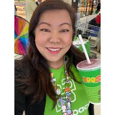 Vibes at the 'Juice with Youth' event!🥤🤙 We joined hands with Auburn  Police Officers at Lidcombe Shopping Centre for a fun day connecting with  youth and their families. Young people showed off