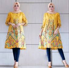 80 model baju batik terbaru 2020 nah, pada kesempatan kali ini kami akan memberikan beberapa inspirasi varian gaya model. 13 Rekomendasi Tunik Batik Modern Di Bawah Rp300 Ribu Untuk Hijabers Updated Bukareview