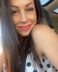 Sherri Ulrich's Instagram, Twitter & Facebook