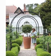Arceaux pour plantes grimpantes sur cdiscount ! Arche De Jardin Pour Plantes Grimpantes Structurez Votre Exterieur Jardindeco