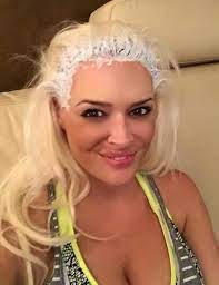 Frisurenbilder 76.691 frisurenbilder sind in unserer frisuren galerie die. Daniela Katzenberger Wie Gut Wenn Ein Guter Freund Friseur Ist Und Dir Auch Um 21 30 Uhr Noch Die Haare Macht Facebook