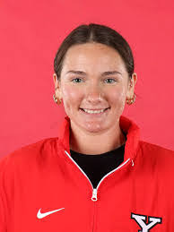 Brooke Harper's Instagram, Twitter & Facebook