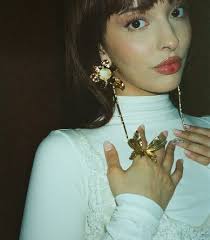 Gracie Sinclair Archives