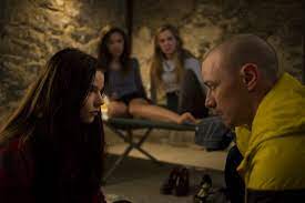 She is best known for her roles as beth harmon in the queen's gambit (2020), thomasin in the period horror film the vvitch: Bild Zu Anya Taylor Joy Split Bild Anya Taylor Joy James Mcavoy Filmstarts De