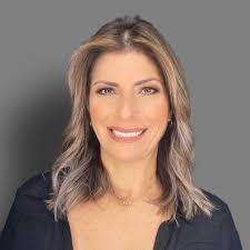 Maria Arato's Instagram, Twitter & Facebook