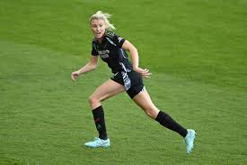 Leah Williamson, Arsenal, and juggling the emotions of playing in a final  for the club you support - The Athletic