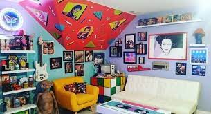 Elements of 1980s retro decorating style. Pin On Mis Pines Guardados