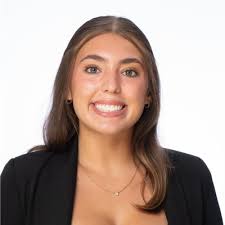 This semester I was able to engage in a wonderful class, GEB 1030, which  helped refine my professional skills like networking, resume building,  interview skills, and more !