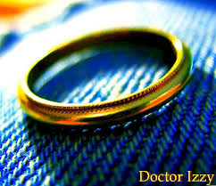 Memiliki perhiasan apalagi terbuat dari emas ataupun emas putih memang bisa dijadikan sebagai tabungan dan investasi jangka panjang karena cara membersihkan emas kuning. Cara Membersihkan Emas