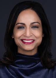 Jennifer Henrickson's Instagram, Twitter & Facebook