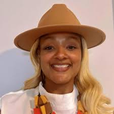 When its 35 degrees in Florida so you bring the park inside for bashy!