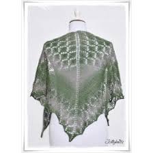 This form of irish knitwear is distinguishable by complex texture stitch patterns such as tree of life, cable, moss and basket. Knitting Pattern Lace Shawl Irish Moss