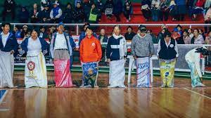 Educar a los niños a través del juego ha sido utilizado como estrategia de enseñanza gracias a las diferentes teorías de aprendizaje. Juegos Tradicionales Del Ecuador