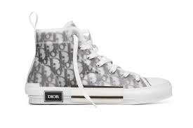 Designer kim jones' first dior homme sneaker collection includes the dior b23 high 'dior oblique' shoe which debuted at paris fashion week in december 2018. Dior B23 Lastsneakers