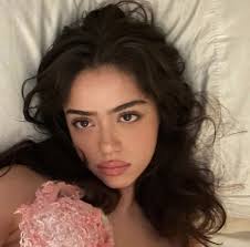 glue song| bella ramsey