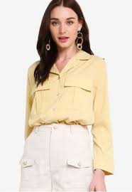 Baju atasan wanita atasan wanita model terbaru elevenia fashion wanita pada sekarang ini memang sudah maju sedemikian rupa sehingga model baju muslim remaja terbaru paling keren model busana 25 06 2020 model baju muslim atasan terbaru untuk remaja model baju muslim. 14 Busana Wanita Kekinian Yang Ngehits Di 2020 Bikin Kamu Makin Menawan