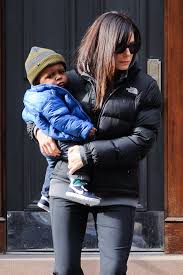 Dec 30, 2020 · bullock adopted her first child, louis, in 2010. 7 Prominente Die Kinder Adoptiert Haben