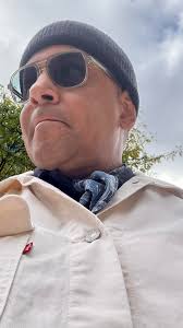 Let's give a warm welcome to all our new members! Feel free to introduce  yourselves and share what brings you to this group. Are you moving to  France, already living here, or