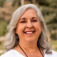 Donna Bolding's Instagram, Twitter & Facebook