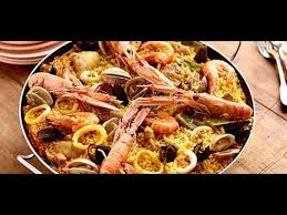 La Paella De Mamie Youtube Recettes De Cuisine Paella Recette Plats Espagnols