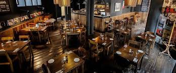Lastarria hotel boutique de diseño moderno, ubicado en uno de los barrios más bohemios de la capital, recibe al turista con amplios espacios que vibran al ritmo de la ciudad. Restaurante Casa Lastarria Santiago Atrapalo Cl