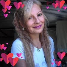 Daniela Altamira's Instagram, Twitter & Facebook