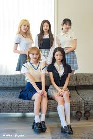 Hello, we are iz*one! iz*one (korean: Iz One Sakura Yena Chaewon Minju Wonyoung For Dispatch Dicon Unboxing Celebrity Photos Videos Onehallyu