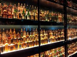 Pin By Jt Stenz On Scotland S Distilleries Whisky Bar Whiskey Whisky Collection