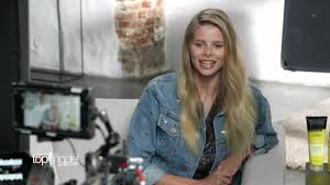 Das ist aber nicht das erste mal, dass larissa und lijana in dem modelwettbwerb negativ auffallen. Gntm 2020 Larissa Meistert Ihren Job Und Ist Sofort In Der Top 10 Nurnberger Blatt