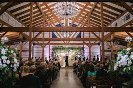 35 Amazing Barn Wedding Model Weddingious Wedding Venues Texas Wedding Venues Outdoor Wedding Venues