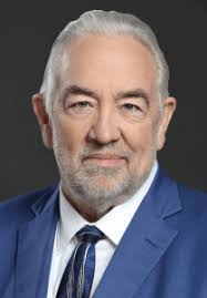 Renard Johnson dominates mayoral rivals in fundraising