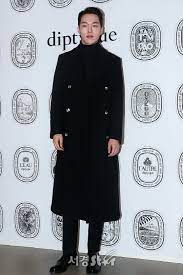 The latest tweets from jang kiyong pics (@jangkiyongpics). ìž¥ê¸°ìš© í‚¤ 187cmì˜ ìœ„ì—„