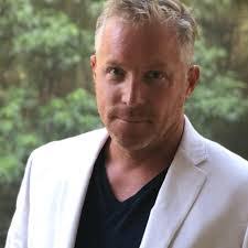 Mitchell Perlstein's Instagram, Twitter & Facebook