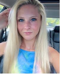 Hello dear group🌈 i will ask you... Have somebody experionce with UV  active tie die colours? Colours what shine under Black Light 🌈i want find  some company what made this colour with