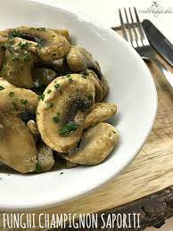 · oggi desidero proporvi un primo piatto light molto saporito le tagliatelle ai funghi da preparare con il bimby. Funghi Champignon Saporiti Ricetta Light Mollichedizucchero