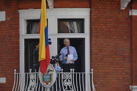 Check this page each day for updates regarding award winning journalist julian. Ecuadors Prasident Moreno Julian Assange Wird Botschaft Verlassen Mussen Amerika21
