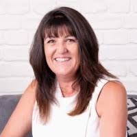 Linda Budd's Instagram, Twitter & Facebook