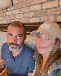 Feliz cumpleaños para mi esposa, novia, esposa, amante, compañera, mi todo.  Me quedo corto con todo lo que te amo y con todo lo bueno que deseo en tu  vida. Que este