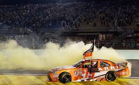 48 lowe's chevrolet outdueled the other championship 4 drivers joey logano (fourth), kyle busch (sixth) and carl edwards (34th) at. Last Lap 2016