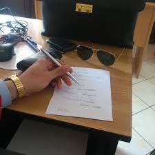 Având în vedere că timpul de așteptare pentru depunerea/ridicarea documentelor la biroul de evidență a persoanelor nr. AdministraÈ›ia FinanÈ›elor Publice Persoane Juridice Sector 4 Now Closed Government Building In Sector 4