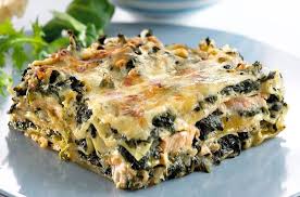 Les Lasagnes Au Saumon Fume Et Aux Epinards A La Creme Sont Un Plat A Base De Pates Lasagnes De Saumon Fume En Tra En 2020 Lasagne Saumon Lasagne Saumon Fume Lasagnes