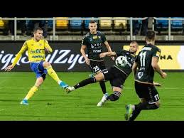 Korona kielce wciąż niepokonana podpalony samochód znanego agenta piłkarskiego. Arka Gdynia Gks Tychy 0 2 Skrot Meczu Alemecz Pl