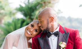 A team of forensics investigators solves crimes in south florida. Moddmidpuvp5wm