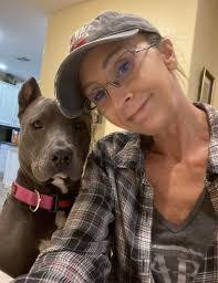 Jennifer Brode's Instagram, Twitter & Facebook