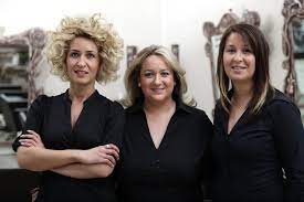 The business owners in my istudio salons location are like a family to me. Hair Lounge 104 Eine Weitere Wordpress Website