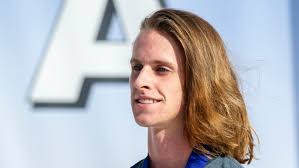 Cole Hocker, Phoebe Bates get their turn at Flashes' Showcase 'Miracle Mile'